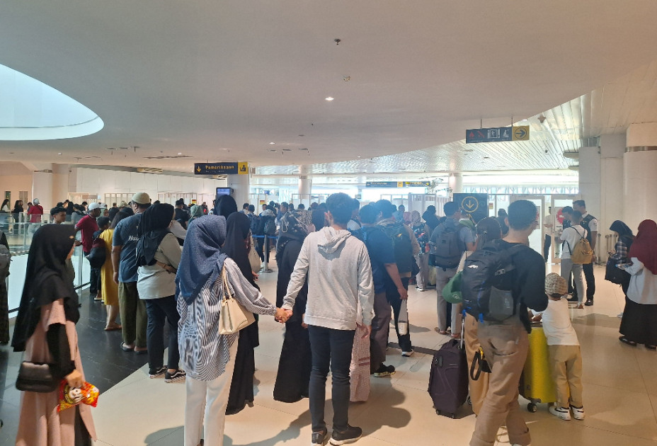 Arus Balik Idulfitri Di Bandara Balikpapan Alami Lonjakan