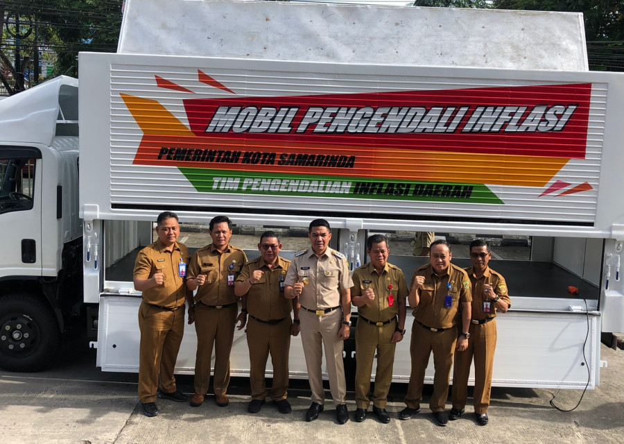 Kendaraan pengendalian inflasi yang mulai beroperasi di beberapa titik pasar. (Foto: Humas Pemkot Samarinda)