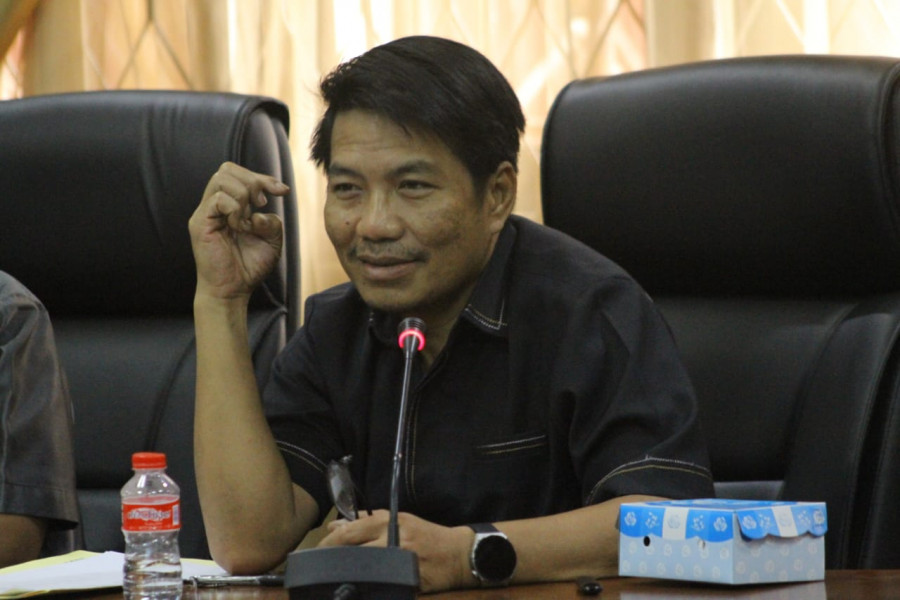 Anggota Komisi I DPRD Berau, Feri Kombong. (Foto: Indri/Korankaltim.com)