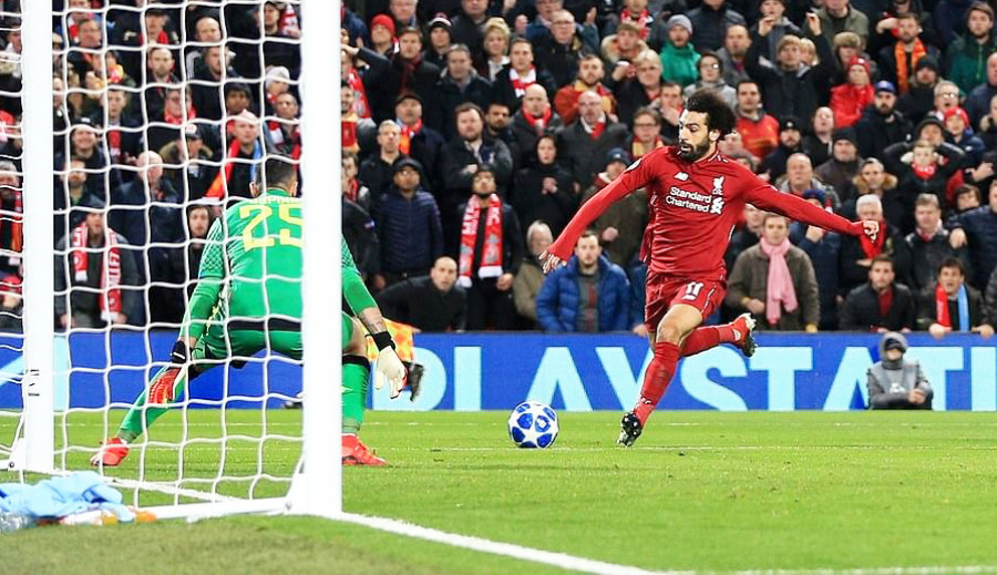 Mohamed Salah, jadi penentu lolosnya Liverpool ke 16 Besar. (dailymail)