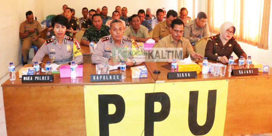 TELEKONFERENSI : Polres PPU mengikuti kegiatan telekonferensi yang dipimpin Irwasum Polri Komjen Putut Eko Bayuseno. (Foto: Erwin/korankaltim)