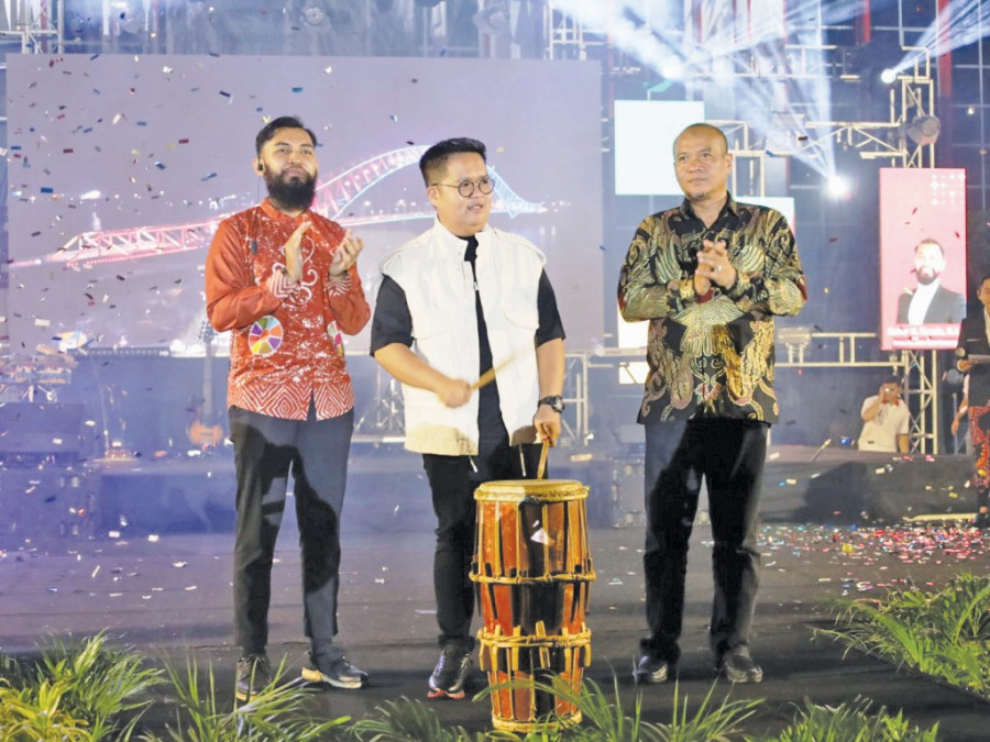 Wakil Bupati Kukar H. Rendi Solihin membuka Grand Final Pemilihan Duta Wisata Teruna Dara dan Putri Pariwisata 2023. (Foto: Prokom)