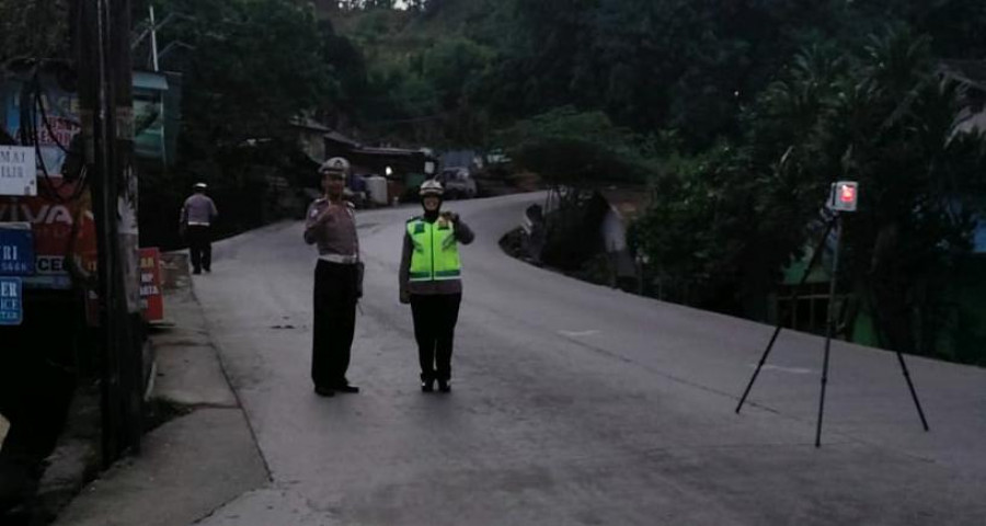Unit Lakalantas Polresta Samarinda bersama Tim dari Dit lantas polda kaltim melaksanakan kegiatan Traffic Accident Analysis (TAA), Metode yang Digunakan Kepolisian untuk Analisa Penyebab Kecelakaan (fairus/korankaltim.com)