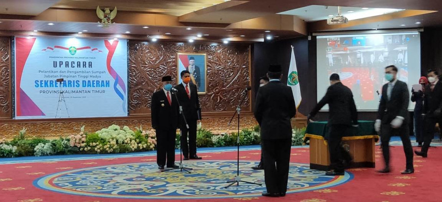 Pelantikan Muhammad Sabani sebagai Sekdaprov Kaltim, oleh Gubernur Kaltim, Isran Noor (permata/kk)