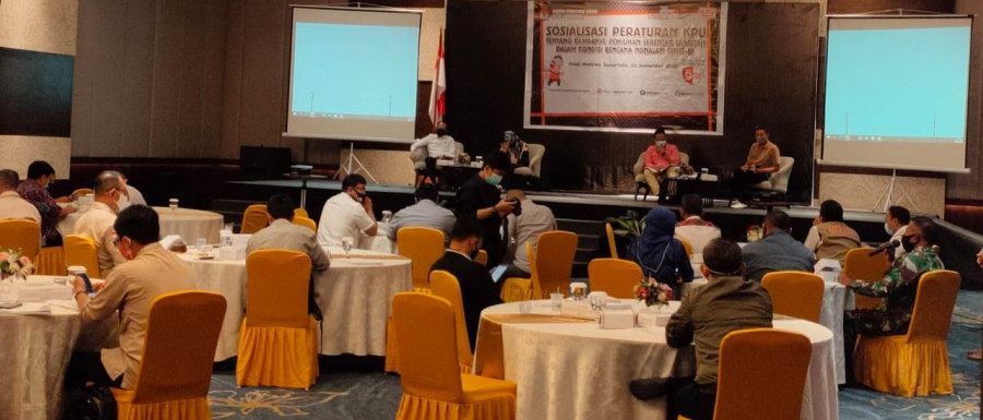Prosesi pelaksanaan sosialisasi PKPU mengenai kampanye pada pilkada tahun 2020. (foto: Faishal Alwan Yasir/korankaltim.com)