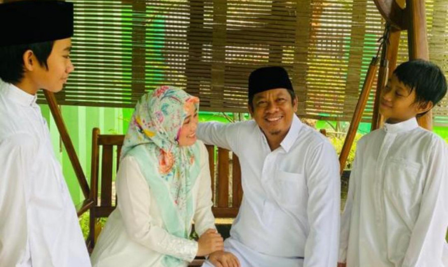 Basri Rase dan keluarga (Foto: Istimewa)