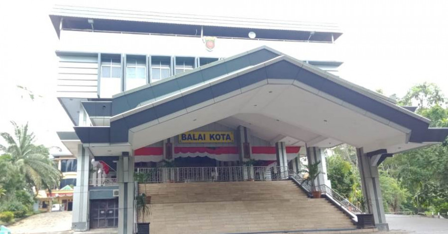 Gedung Balai Kota di Jalan Kusuma Bangsa (Foto: Claudius Vico/Korankaltim.com)