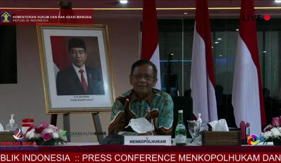 Tangkapan layar Menkopolhukam, Mahfud MD dalam konferensi pers mengenai kekisruhan partai Demokrat (Foto: Faishal Ays/Korankaltim.com)