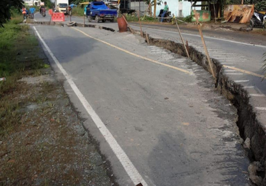Kondisi jalan nasional di km 06 Loa Janan (foto: Camara Loa Janan/istimewa)