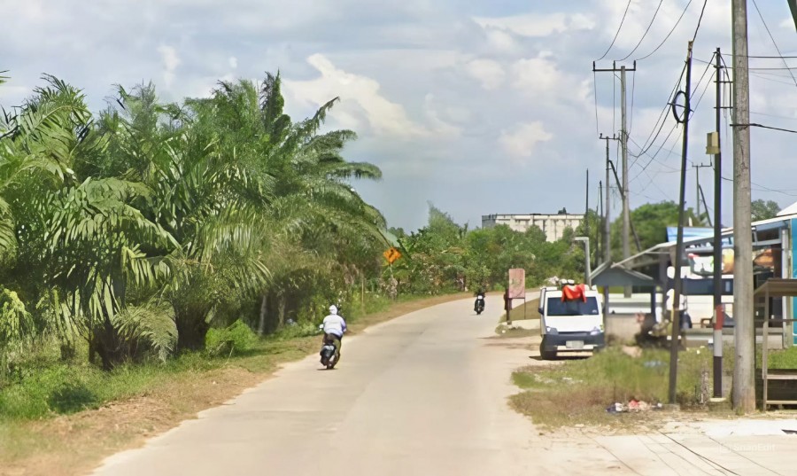 Tangkapan layar kondisi Jalan Muara Badak - Marangkayu (Google street)