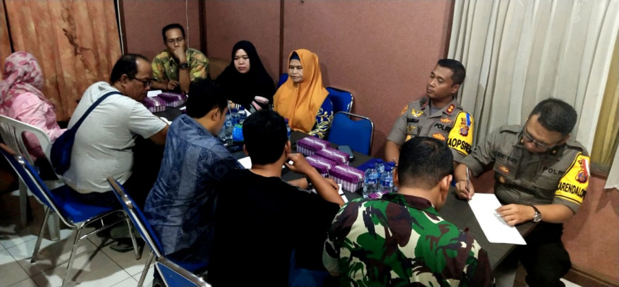 Suasana rapat pleno