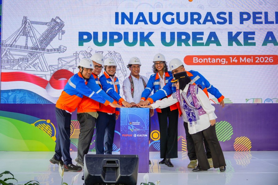 Menteri Amran saat mengunjungi PT. Pupuk Kaltim. (Foto: Dok. Humas PKT)