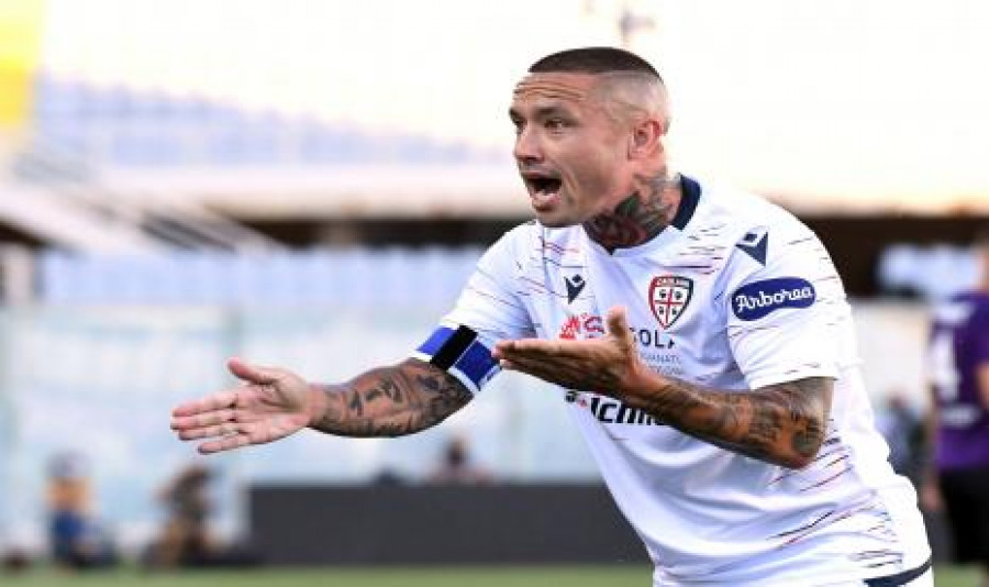 Radja Nainggolan positif Covid-19. ( Foto : EPA-EFE/CLAUDIO GIOVANNI