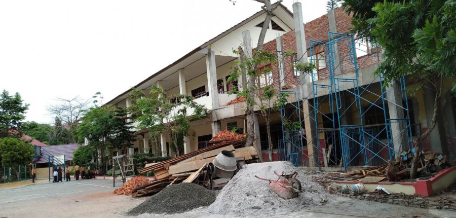 Jumlah sekolah negeri hingga kini belum berbanding lurus dengan tingkat kelulusan. Sehingga dibutuhkan sekolah baru. (Foto: Hendra/KoranKaltim.Com)