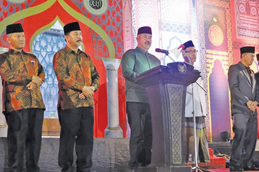 Bupati Edi Damansyah saat membuka MTQ tingkat kabupaten. (Foto: Prokom)
