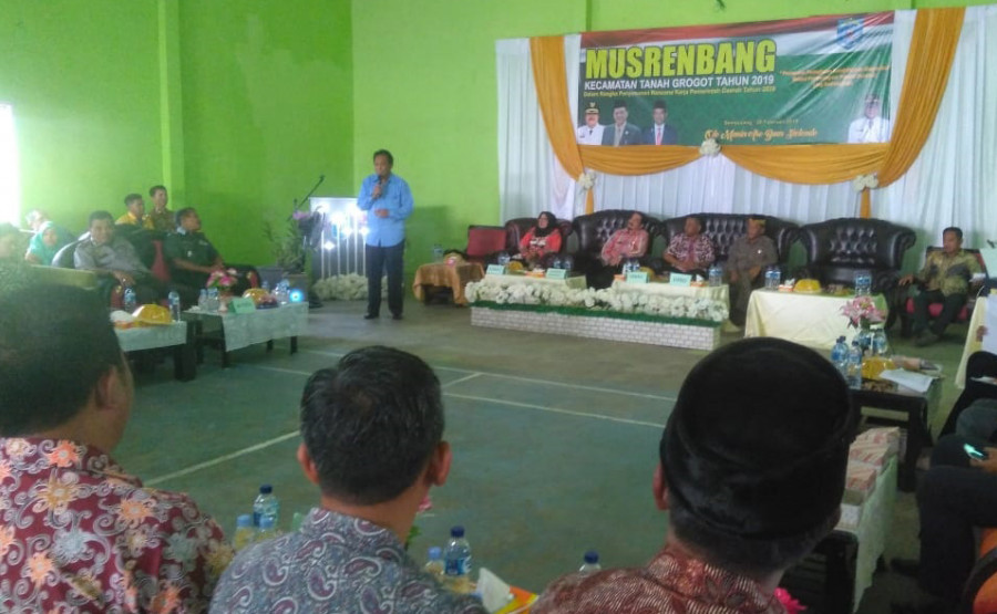 Palaksanaan Musrenbang Kecamatan Tanah Grogot dilaksanakan di gedung Olah Raga Desa Sempulang, Kecamatan Tanah Grogot