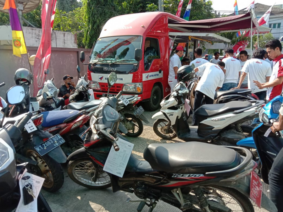 Pelaksanaan bimtek dan servis murah berlokasi di Dinas Perindustrian Samarinda