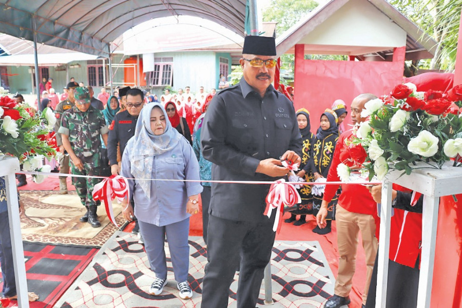 Bupati Kukar, Edi resmikan Posyandu Bunga Lada Muara Badak. (PROKOM)