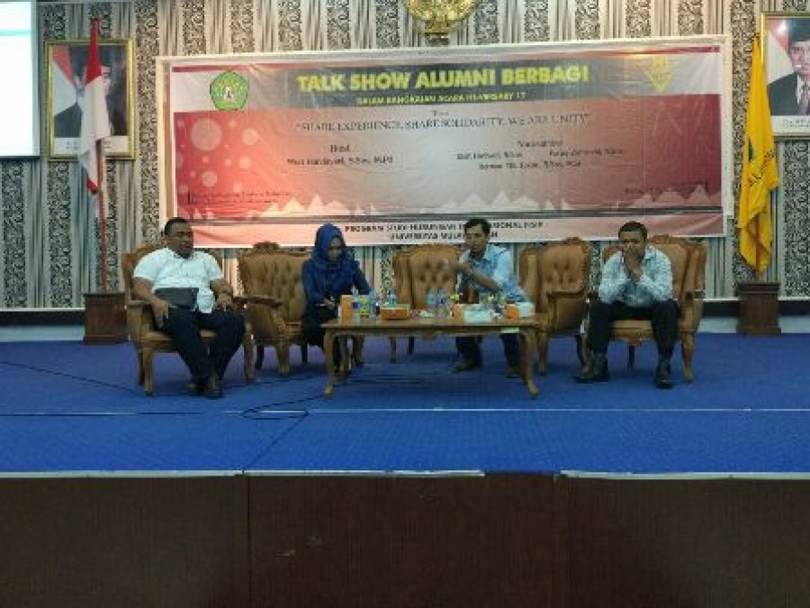 TALK SHOW: Kegiatan Pekan Hubungan Internasional Fisip Unmul yang dilaksanakan beberapa waktu lalu juga diisi dengan talk show dan diikuti dengan antusias oleh para peserta. (FOTO: MELISA/KK)