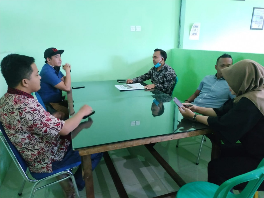 Bawaslu Kukar saat berkunjung ke SKH KoranKaltin di jalan Jerawat, Tenggarong pada Kamis (9/7/2020).