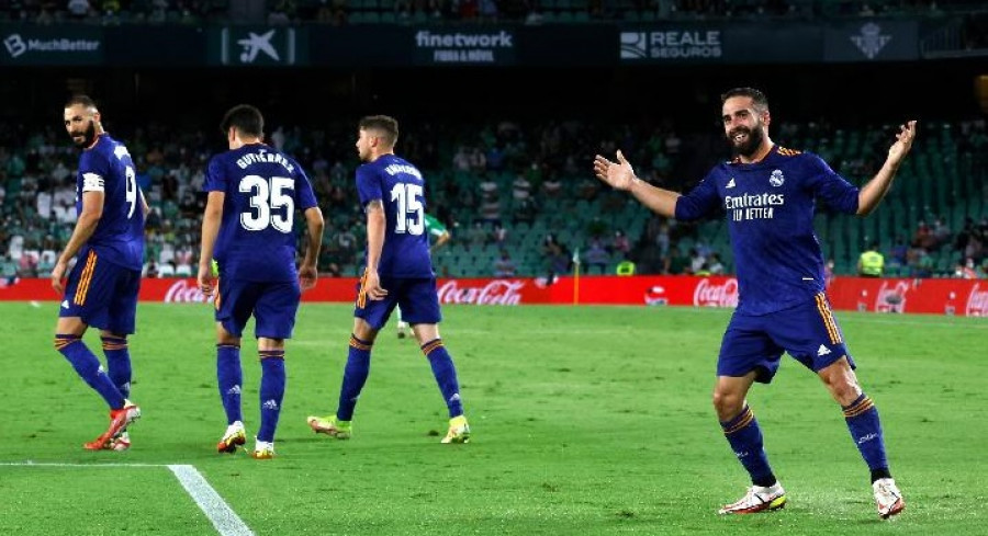 Gol Tunggal Pemain Real Madrid Daniel Carvajal, Sukses bawa Los Blancos Puncaki klasemen La Liga Spanyol. (Foto: REUTERS/Marcelo Del Pozo)