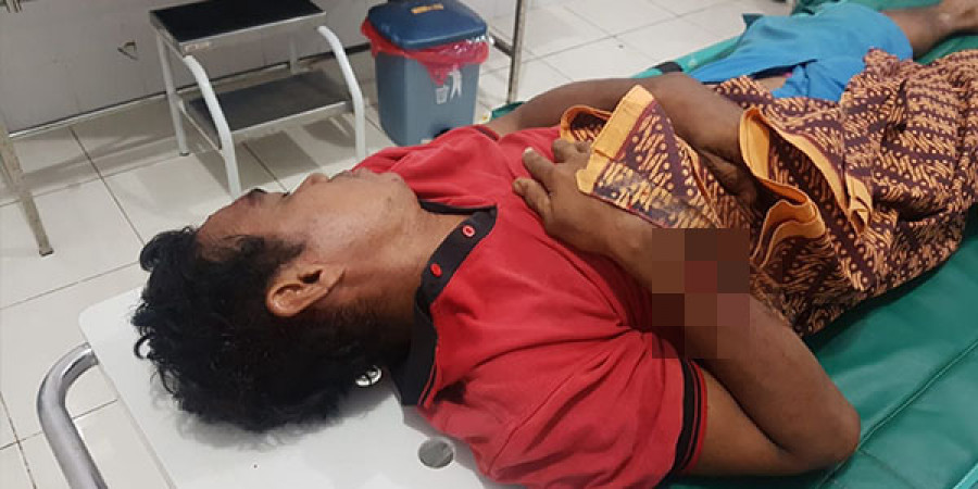 DIRAWAT : Sabit yang menjadi korban kecelakaan akibat ditabrak truk saat hendak menolong ponakannya.