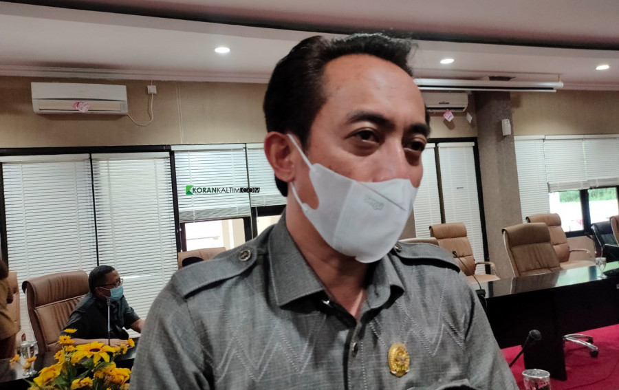 Ketua Komisi II DPRD Bontang, Rustam. (Foto: Dok. Korankaltim.com)