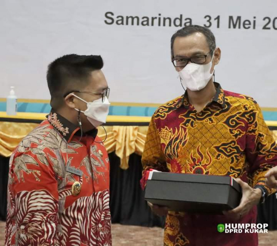 Didik Agung Eko Wahono bersama Wabup Kukar H Rendi Solihin (humas DPRD.dok)