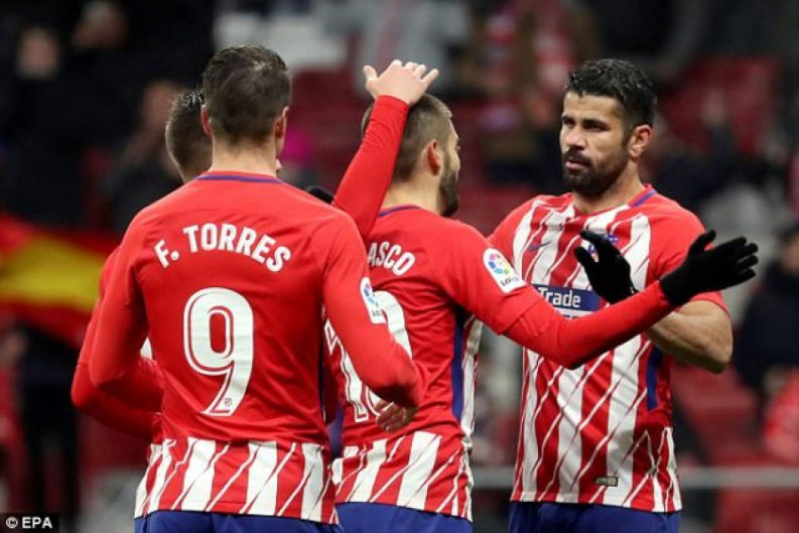 LOLOS MEYAKINKAN: Tak mencetak gol, namun Diego Costa ikut andil dalam kemenangan Atletico Madrid pada leg kedua Copa del Rey kemarin.