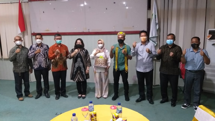 potret makan malam menyambut kedatangan Dandim 0912/Kubar untuk kedua kalinya di Mahulu (yosafat/korankaltim.com)