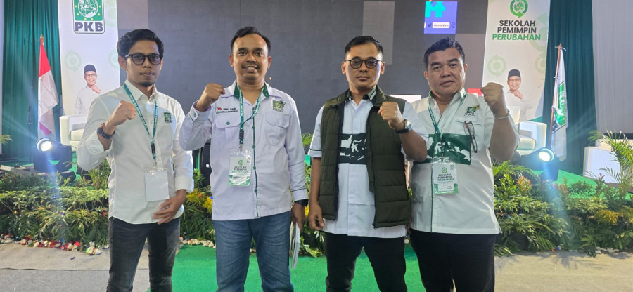 (Dari kiri) Dedik Harianto, Desman Minang Endianto, Eko Wulandanu, dan Sarpin yang merupakan empat Anggota DPRD Kukar dari PKB. IFoto: st)