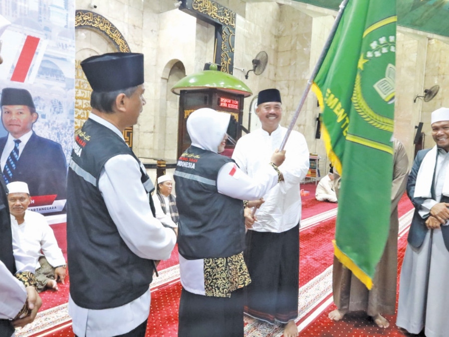 Bupati lepas jamaah haji Kukar. (PROKOM)