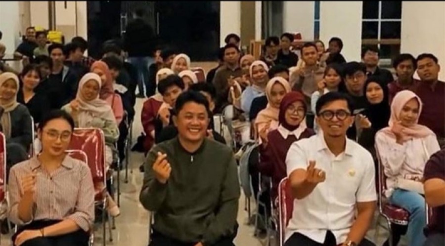 Momen foto bersama di Reses Anggota DPRD Kaltara dari dapil I Kota Tarakan, Adinata Kusuma. (Istimewa)