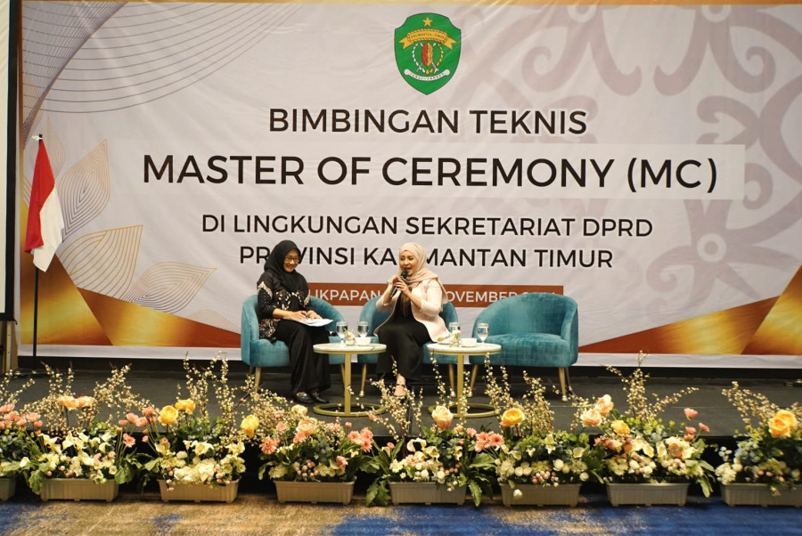 Bimtek Master Of Ceremony (MC) Sekretariat DPRD Kaltim.