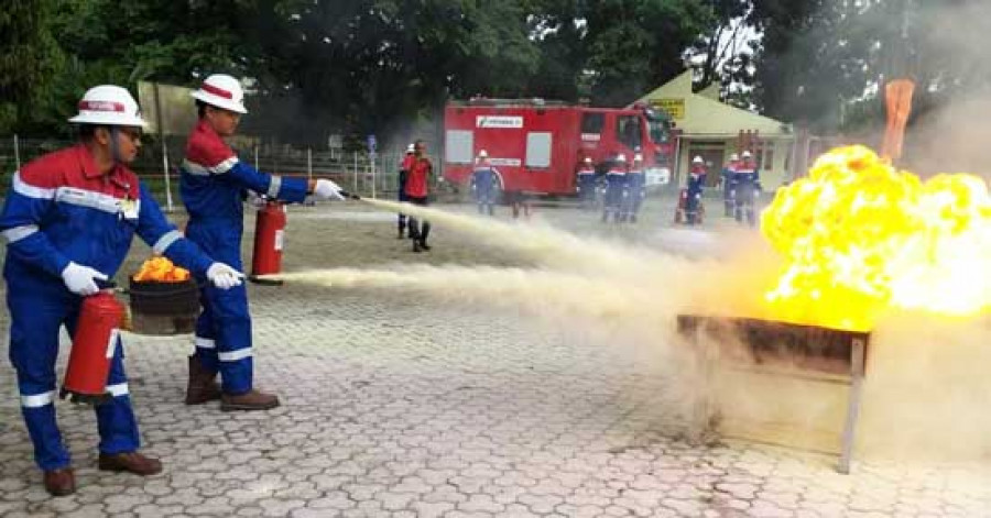 Salah satu kegiatan pelatihan tim di Pertamina Sangasanga field