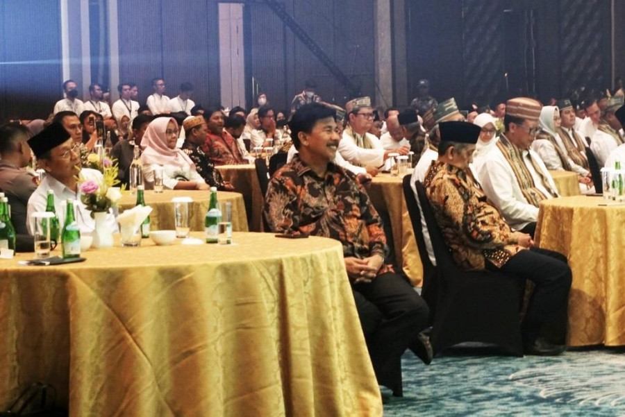 Sekda Kukar saat hadiri Opening FESyar. (Foto: prokom)