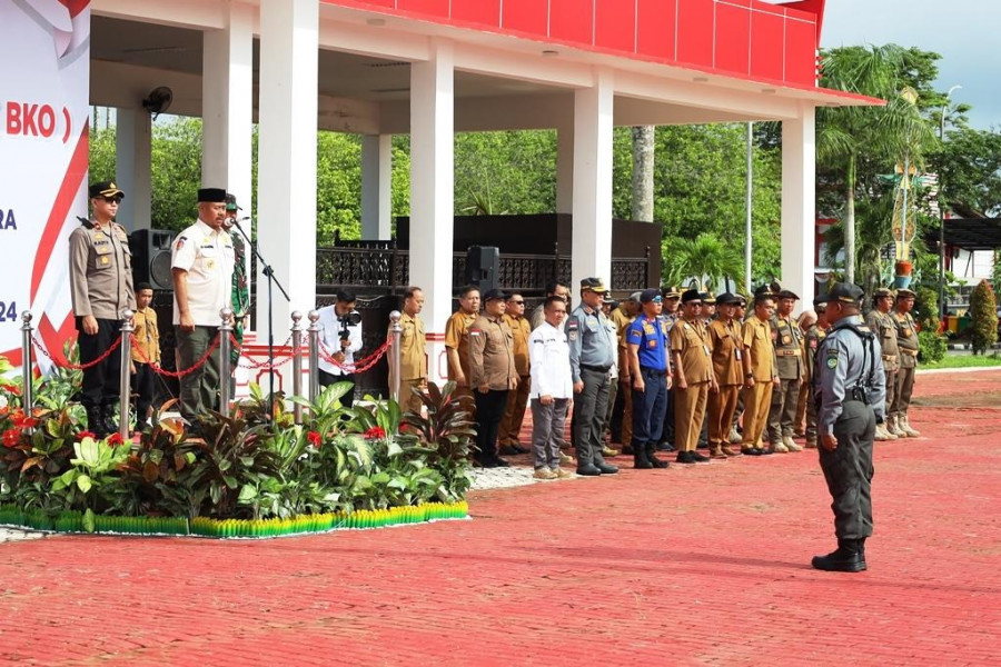Apel gelar pasukan pengembalian BKO anggota Satlinmas se-Kukar. (Foto: Prokom)
