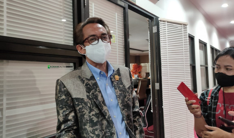 Ketua Komisi II DPRD Bontang, Rustam. (Foto: Dok.Korankaltim.com)