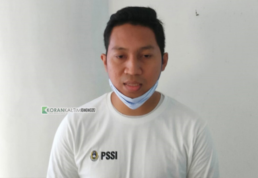 Sekretaris Askab PSSI Kutim, Pandi Winiarto. (Foto: Zulhamri/KoranKaltim.com)