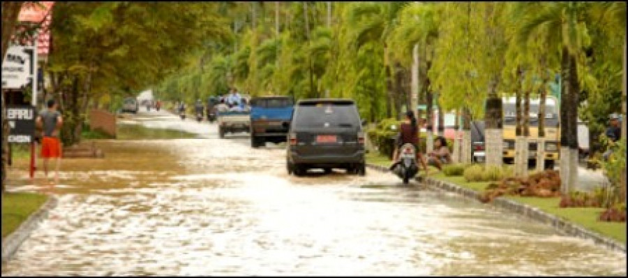 Banjir Tahunan Mulai Rendam Rumah Warga