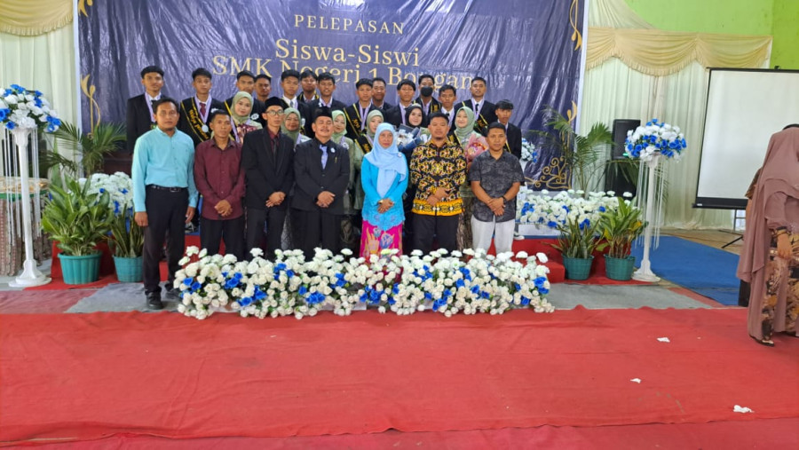 Semua Siswa Lulus, SMKN 1 Bongan Gelar Acara Perpisahan Pagi Tadi