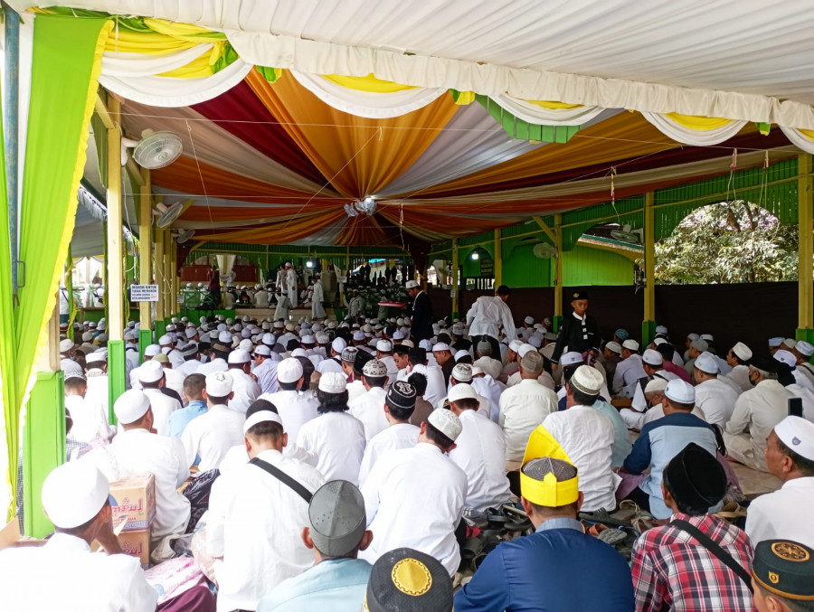 Maulid Nabi dan Haul Ke-79 Pangeran Noto Igomo diselenggarakan di Makam Kelambu Kuning Tenggarong. (Foto: Dok.Yayasanpangerannotoigomo)
