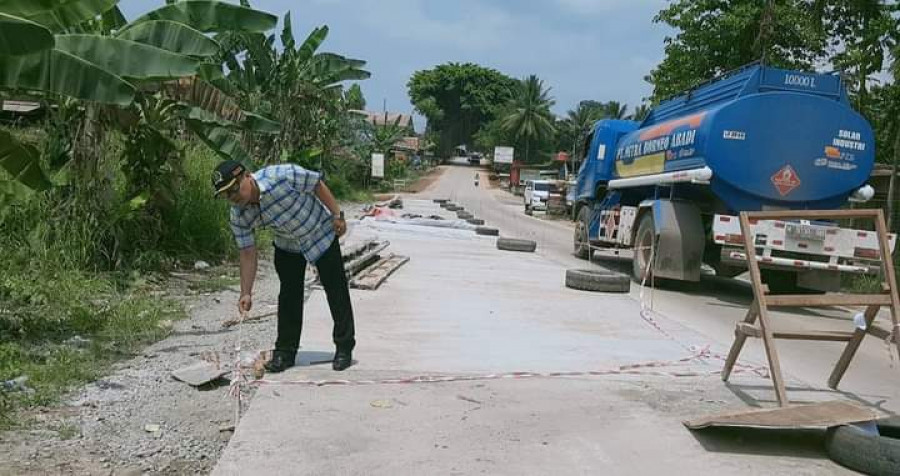 Akses jalan Rapak Lambur-Senoni di targetkan rampung tahun depan. (Foto: Istimewa)
