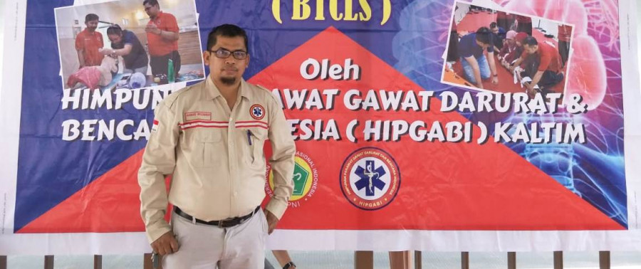 Perawat ambulance 119 RSUD AW Syahranie Alm Ahmad Mudzakir (istimewa)