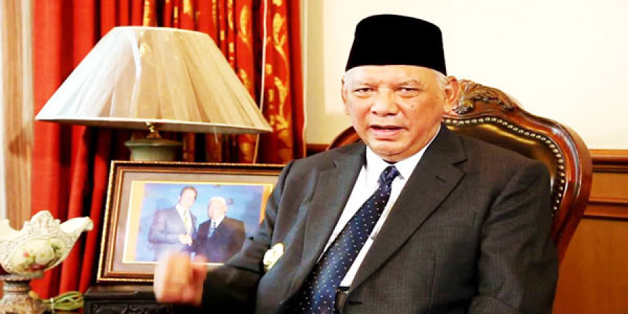 AWANG FAROEK