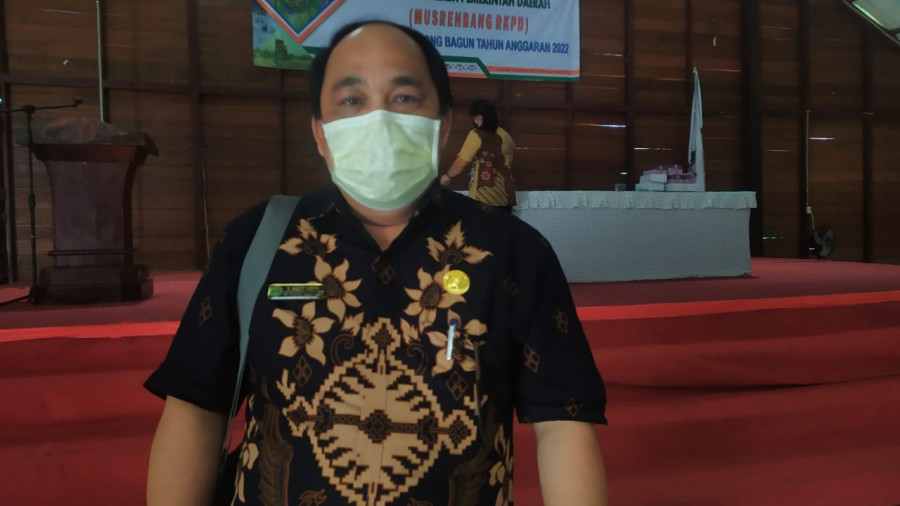 Kapala Dinas PUPR Mahakam Ulu, Yohanes Andi Abeh (foto : Rendi Rifaldy/korankaltim.com)