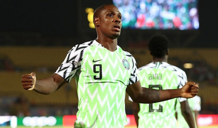 Odion Ighalo, pencetak gol tunggal kemenangan Nigeria sekaligus jadi top skor dengan lima gol di Piala Afrika 2019. (dailymail)