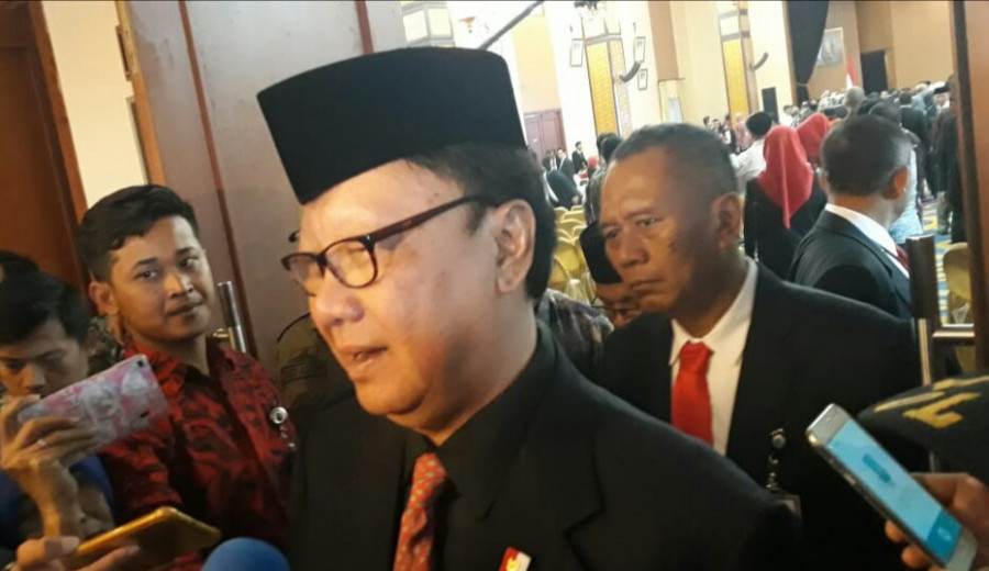 Menteri Dalam Negeri (Mendagri) Tjahjo Kumolo di lamin etam, sabtu siang
