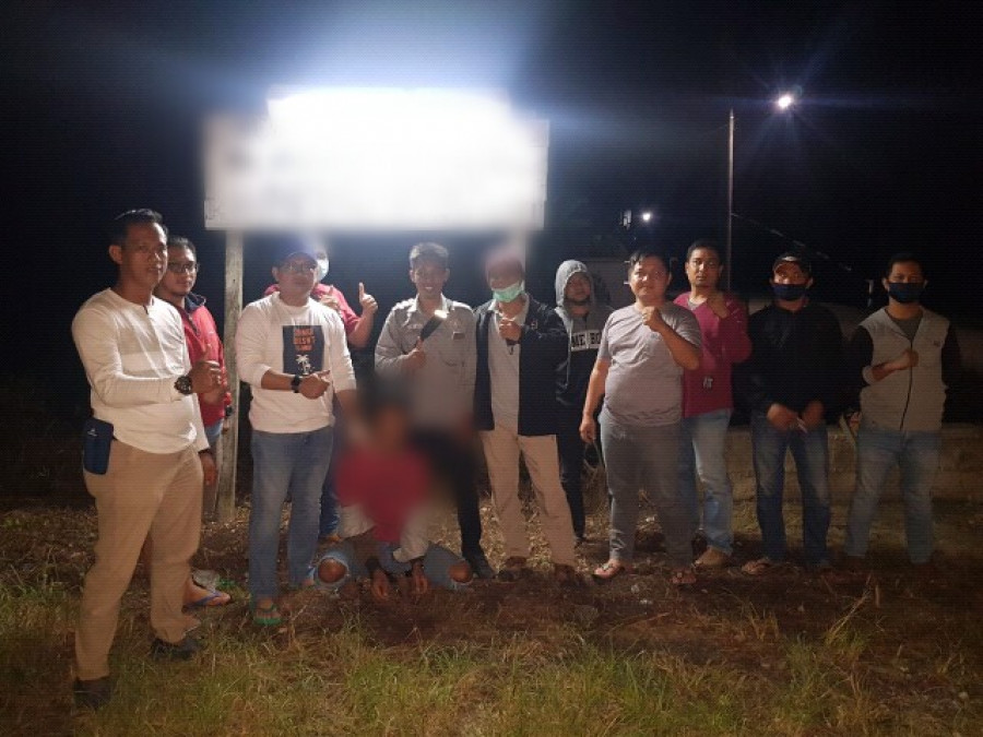 AMD (23) saat diringkus Polsek Kembang Janggut pada Selasa (30/6/2020) malam (foto: Posek Kembang Janggut)