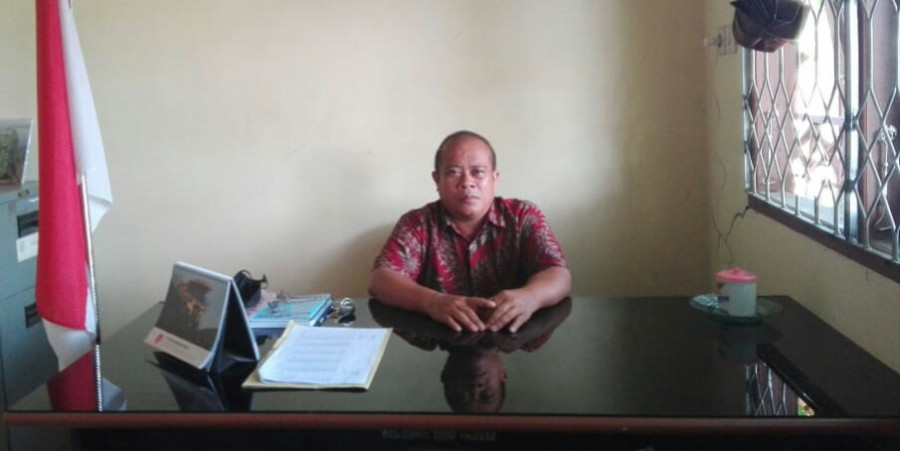 Sekretaris Lurah Bukit Biru, Misri